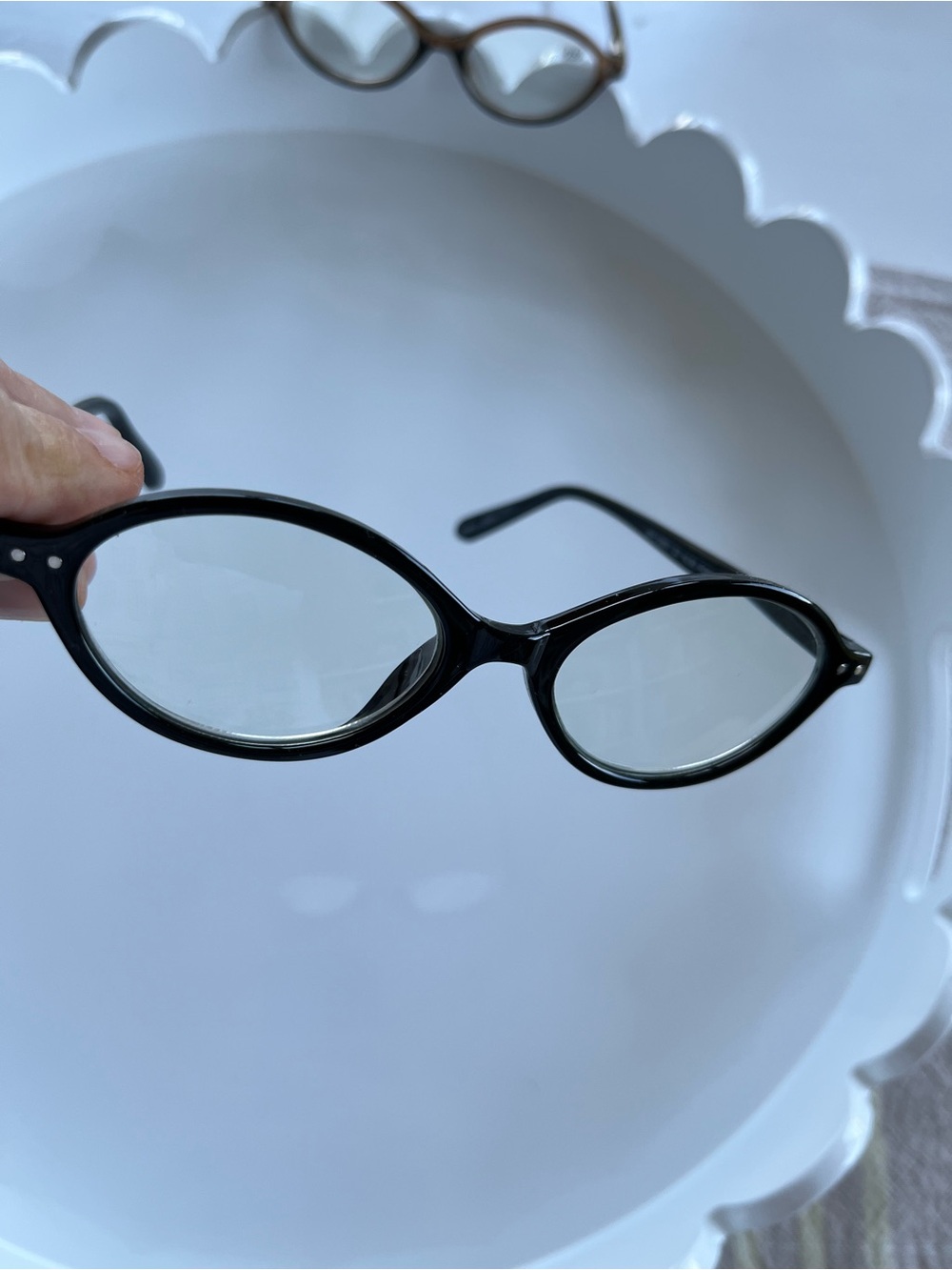 3 pairs of chic oval reader glasses 2.50 magnification - Picture 3 of 6